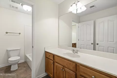 Bath - 7231 Wind Dr, Olive Branch, MS 38654 photo 5 of 5