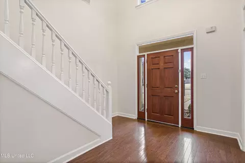 Entry Way - 7231 Wind Dr, Olive Branch, MS 38654 photo 1 of 1