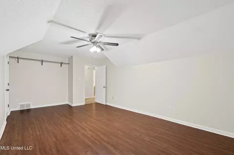 Bedroom - 7231 Wind Dr, Olive Branch, MS 38654 photo 6 of 7