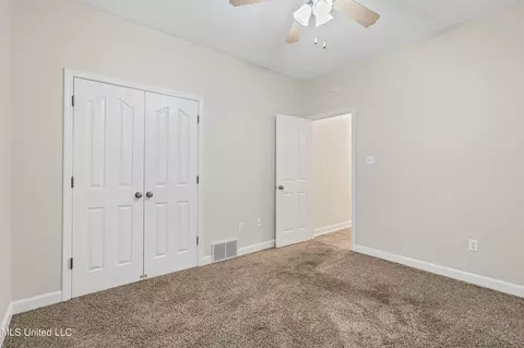 Bedroom - 7231 Wind Dr, Olive Branch, MS 38654 photo 3 of 7