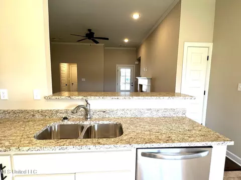 6504 Carmel Pt, Walls, MS 38680 photo 9