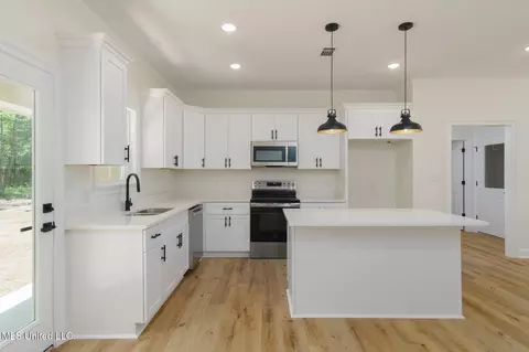 Kitchen - 25 Maple Rd, Petal, MS 39465 photo 1 of 1