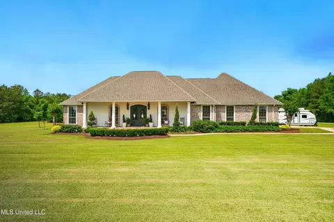 7 Jim Pearson Rd, Picayune, MS 39466