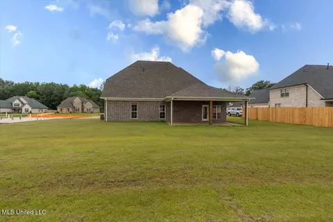 Exterior - 1748 Baisley Dr, Nesbit, MS 38651 photo 4 of 6