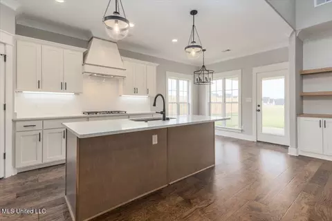 Kitchen - 1748 Baisley Dr, Nesbit, MS 38651 photo 3 of 3