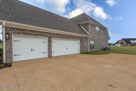 Other - 1748 Baisley Dr, Nesbit, MS 38651 photo 2 of 11