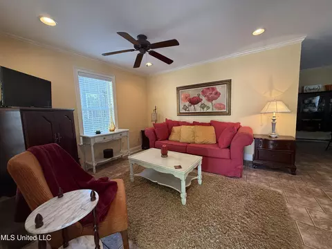 Living - 14 Patsy Path #98, Iuka, MS 38852 photo 1 of 3