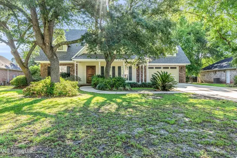 422 Cachemont Cv, Biloxi, MS 39531