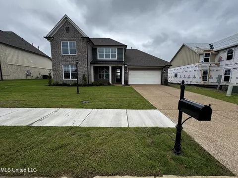 13596 Broadmore Ln, Olive Branch, MS 38654