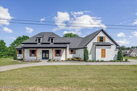 26 Fairview Trl, Byhalia, MS 38611