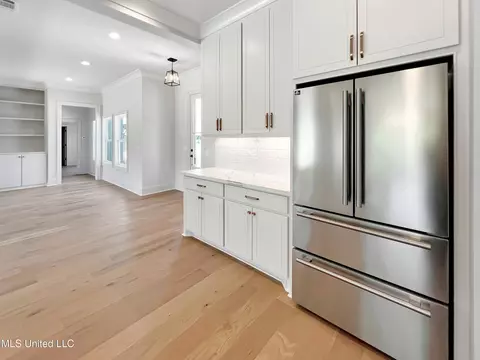 Kitchen - 538 Stump Ridge Rd, Brandon, MS 39047 photo 7 of 7