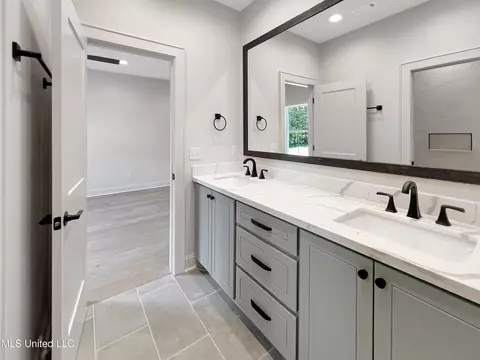Bath - 538 Stump Ridge Rd, Brandon, MS 39047 photo 11 of 12