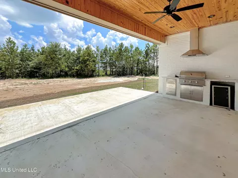Exterior - 538 Stump Ridge Rd, Brandon, MS 39047 photo 3 of 5