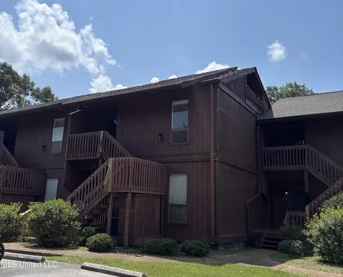 248 Lakeside Villa #J, Diamondhead, MS 39525