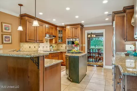 7300 Davidson Rd, Olive Branch, MS 38654 photo 11