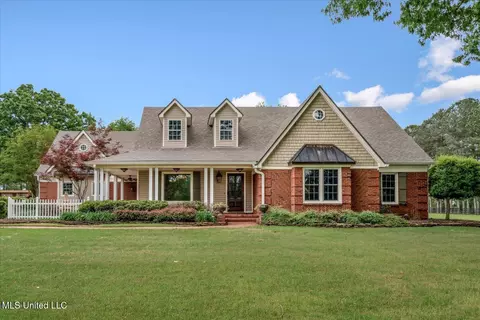 7300 Davidson Rd, Olive Branch, MS 38654 photo 2