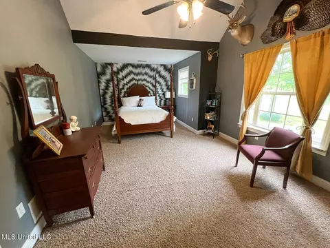 Bedroom - 7401 Michael Dr, Hernando, MS 38632 photo 5 of 10