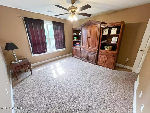 Bedroom - 7401 Michael Dr, Hernando, MS 38632 photo 9 of 10