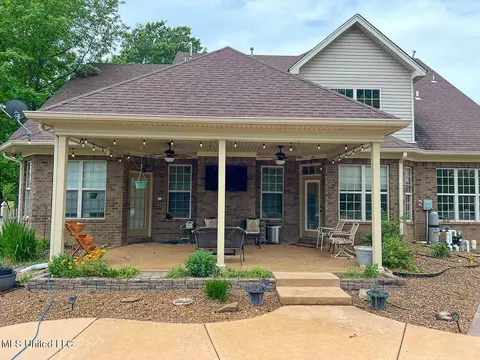 Exterior - 7401 Michael Dr, Hernando, MS 38632 photo 7 of 8