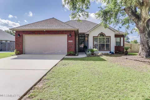 13640 Hidden Oaks Dr, Gulfport, MS 39503