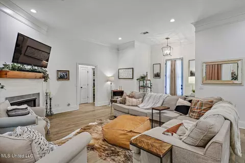 Living - 112 Tara Dr, Flora, MS 39071 photo 1 of 3