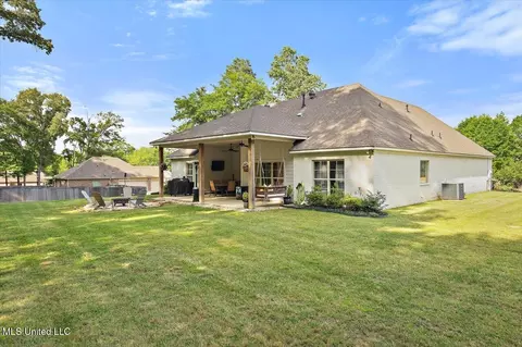 Exterior - 112 Tara Dr, Flora, MS 39071 photo 9 of 10