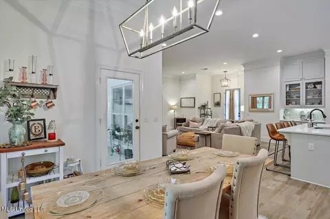 Dining - 112 Tara Dr, Flora, MS 39071 photo 2 of 2