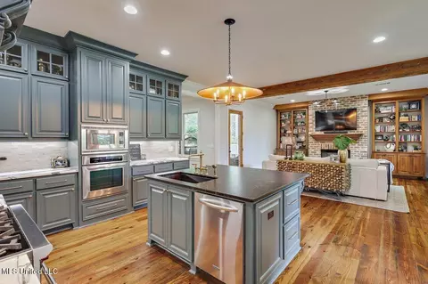 Kitchen - 112 Fenwick Cir, Madison, MS 39110 photo 4 of 9