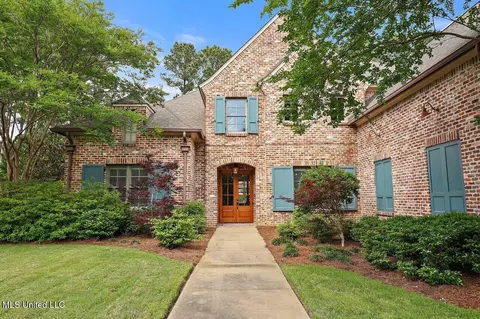 Exterior - 112 Fenwick Cir, Madison, MS 39110 photo 3 of 13