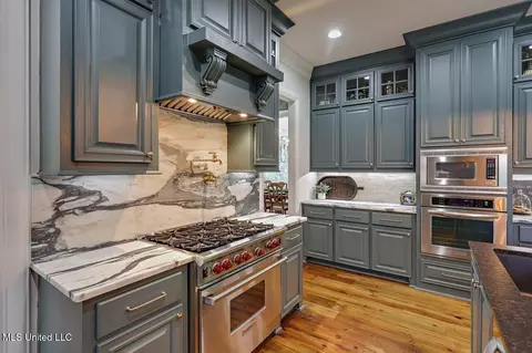 Kitchen - 112 Fenwick Cir, Madison, MS 39110 photo 3 of 9