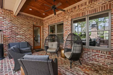 Exterior - 112 Fenwick Cir, Madison, MS 39110 photo 8 of 13