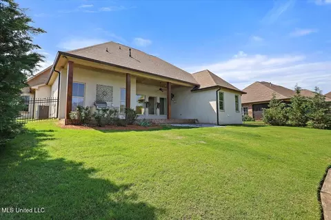 Exterior - 128 Mullherrin Dr, Madison, MS 39110 photo 5 of 8