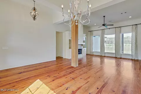 Living - 128 Mullherrin Dr, Madison, MS 39110 photo 5 of 5