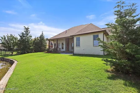 Exterior - 128 Mullherrin Dr, Madison, MS 39110 photo 6 of 8