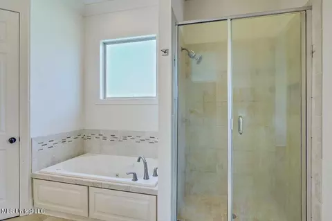 Bath - 128 Mullherrin Dr, Madison, MS 39110 photo 3 of 6
