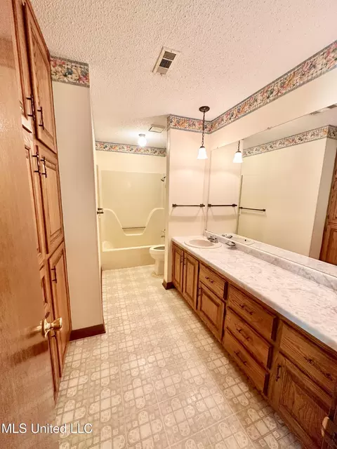 18 Nash Dr, Grenada, MS 38901 photo 13