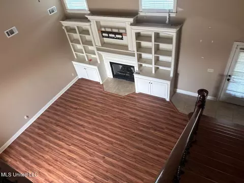 Living - 236 Levon Owens Dr, Terry, MS 39170 photo 5 of 5