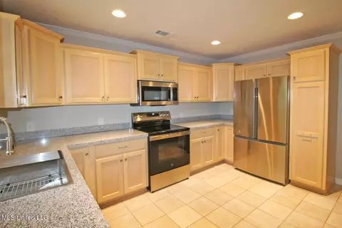 Kitchen - 150 Shepard Cir # A, Lucedale, MS 39452 photo 4 of 6