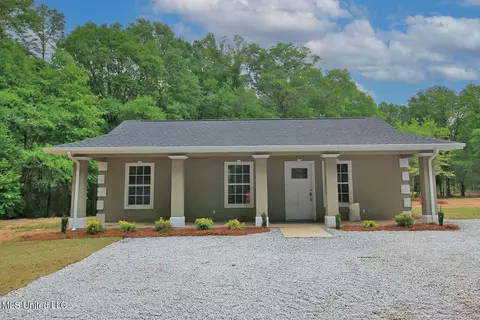 150 Shepard Cir # A, Lucedale, MS 39452