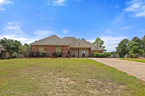 100 Britton Cir, Flowood, MS 39232