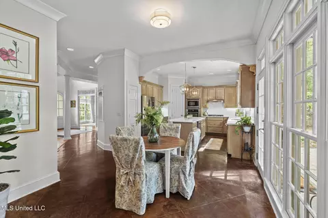 Dining - 511 Pine Hill Pl, Flowood, MS 39232 photo 2 of 2
