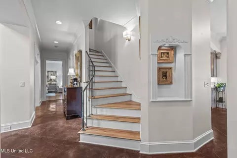 Entry Way - 511 Pine Hill Pl, Flowood, MS 39232 photo 5 of 8