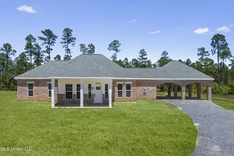 22190 Rd 357, Kiln, MS 39556