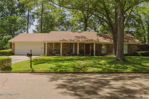 117 Long Meadow Rd, Brandon, MS 39042