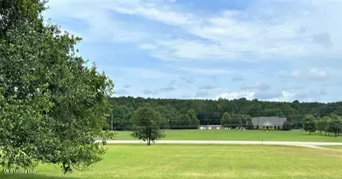 1942 Perry Rd, Grenada, MS 38901 photo 8