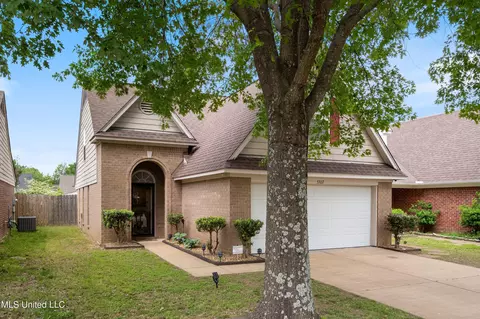 5307 Kalian Cv, Southaven, MS 38671