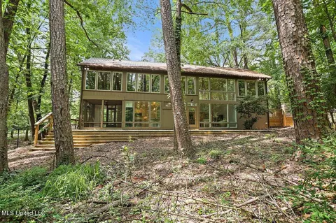 Exterior - 1844 Eastover Dr, Jackson, MS 39211 photo 3 of 12