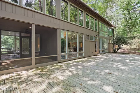 Exterior - 1844 Eastover Dr, Jackson, MS 39211 photo 9 of 12