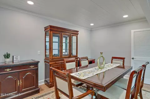 Dining - 1844 Eastover Dr, Jackson, MS 39211 photo 2 of 3