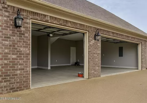 4638 S Balterson Loop, Olive Branch, MS 38654 photo 18